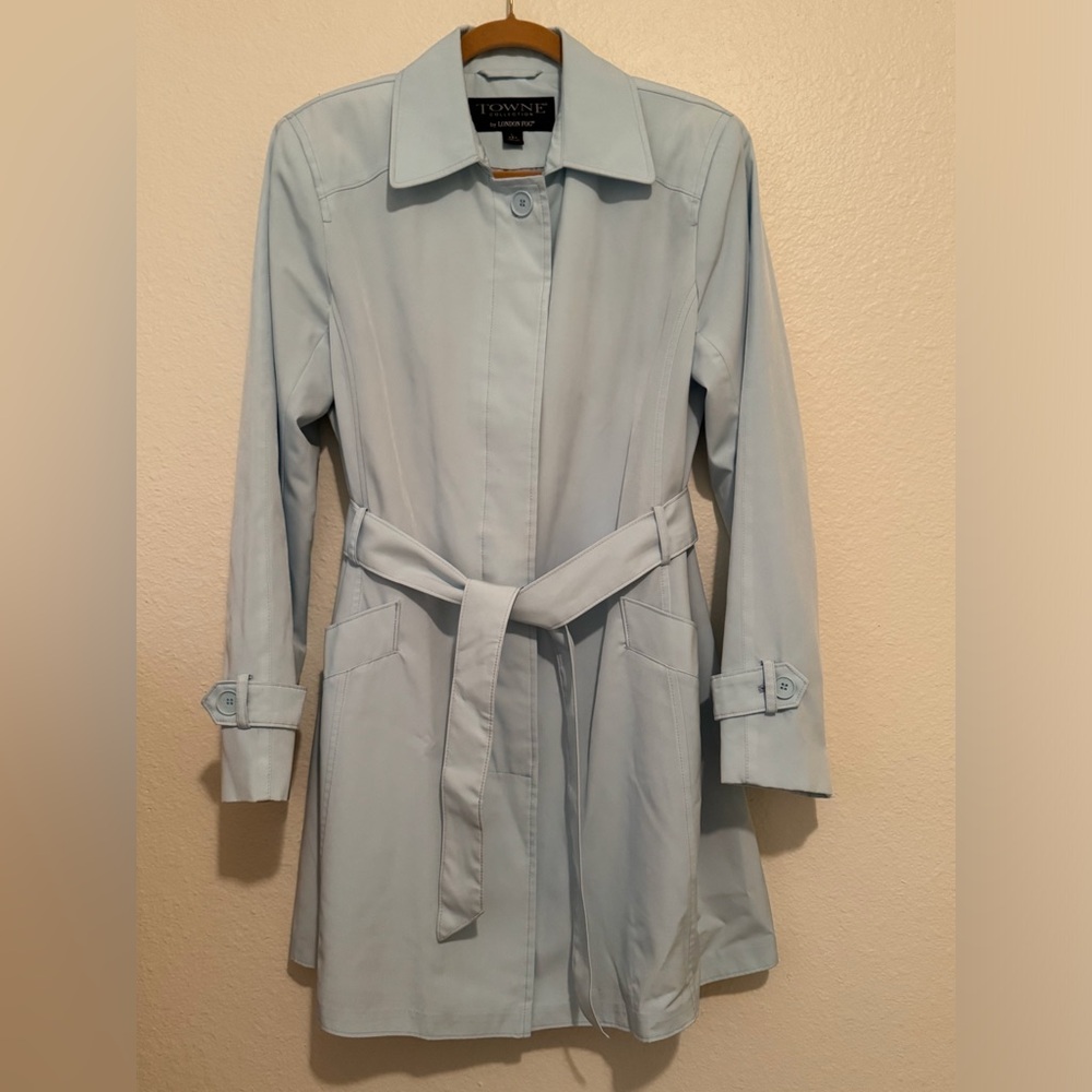 London Fog Trench-style Jacket with Belt Women’s light blue Size L